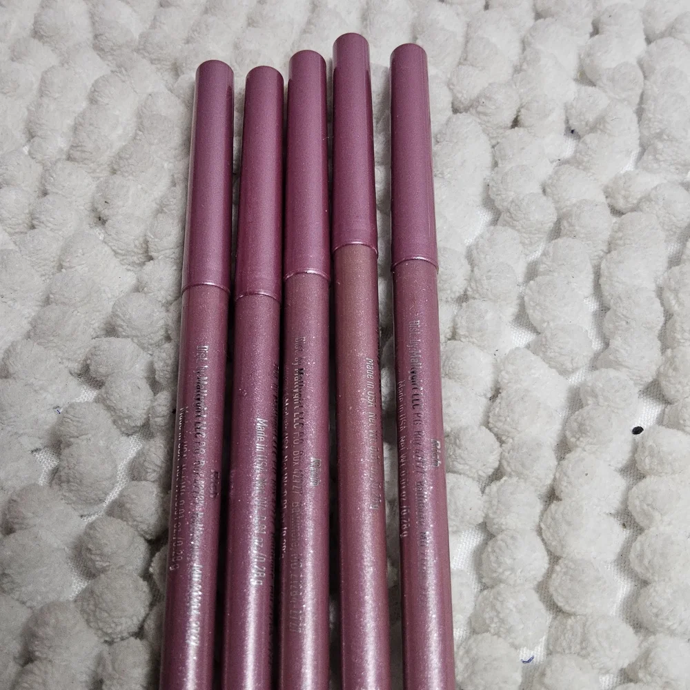 NWOT Mally Beauty Makeup Bundle with Blush and Performance Perfector